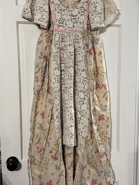 Vintage 1970s Joy Stevens Cottage-core Floral Lace Maxi Dress